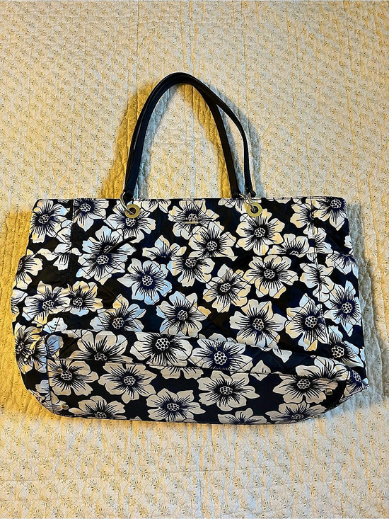 kate spade Handbags - Kate Spade Floral Tote or Diaper Bag in Black & Blue Like New